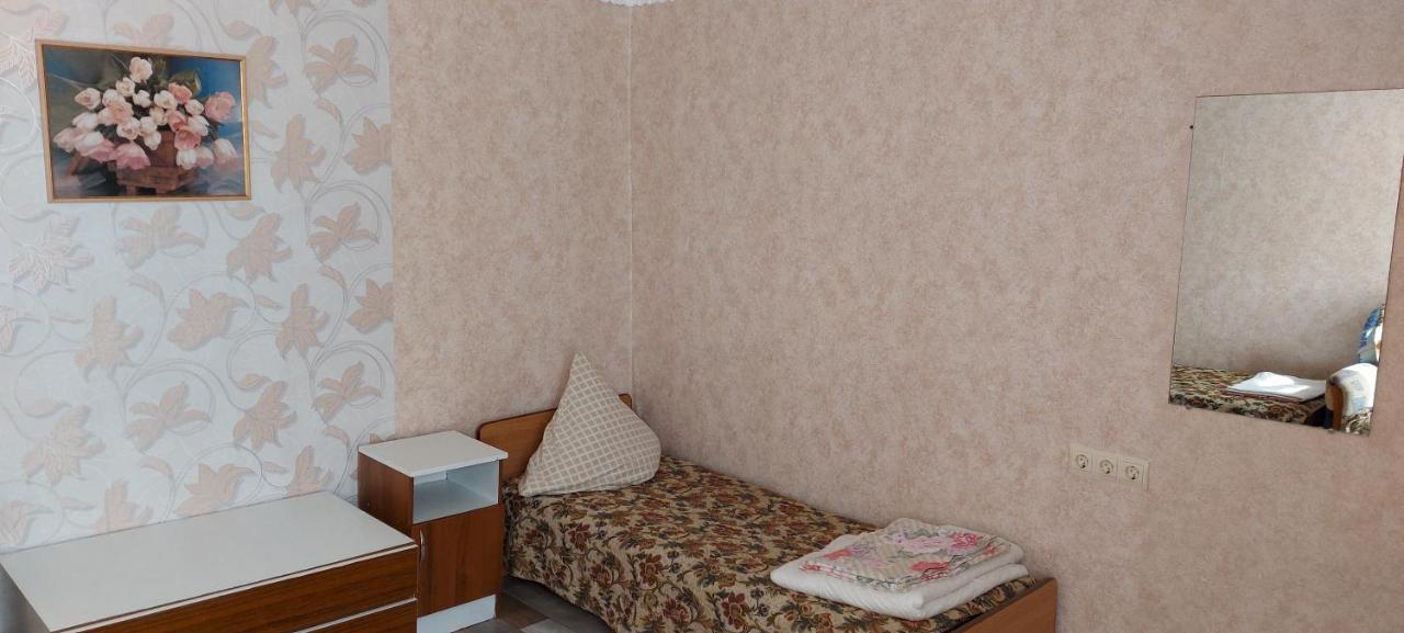 Guest House Anna Сухумі Екстер'єр фото