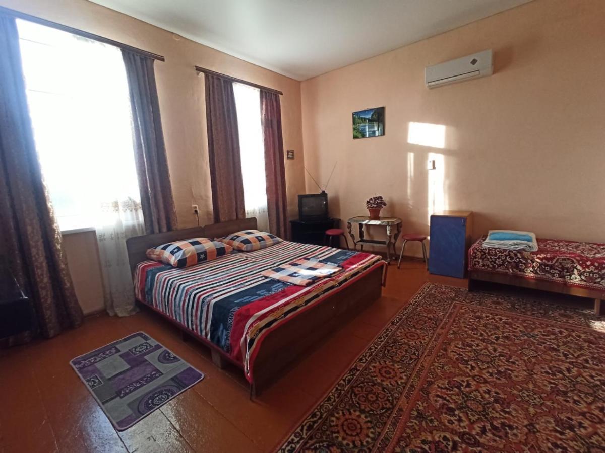 Guest House Anna Сухумі Екстер'єр фото