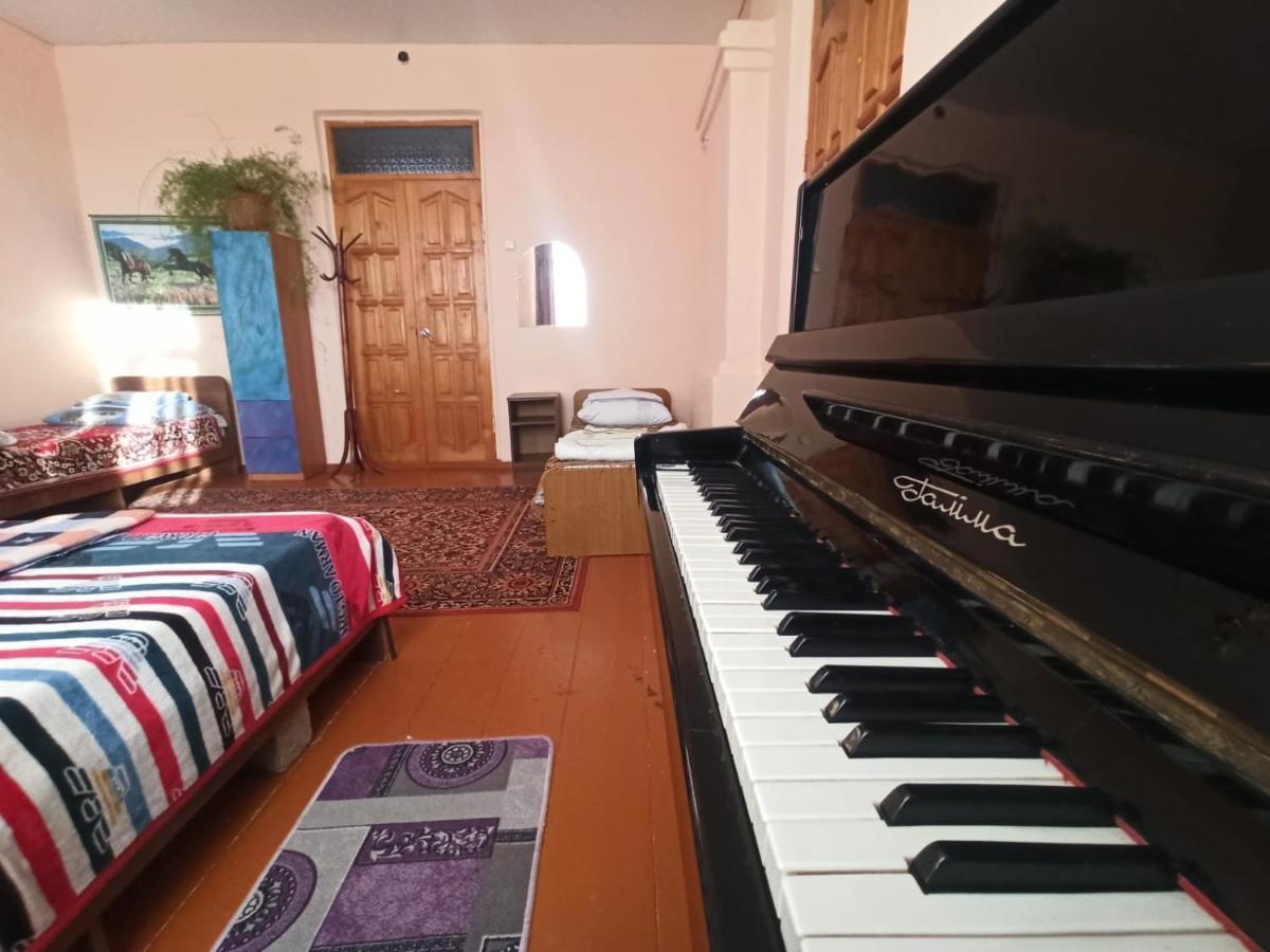 Guest House Anna Сухумі Екстер'єр фото
