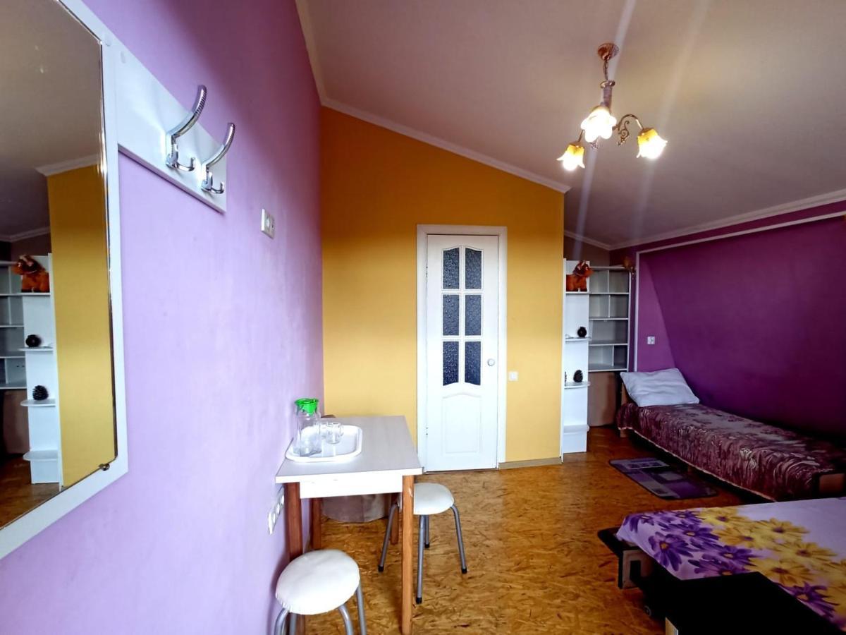 Guest House Anna Сухумі Екстер'єр фото