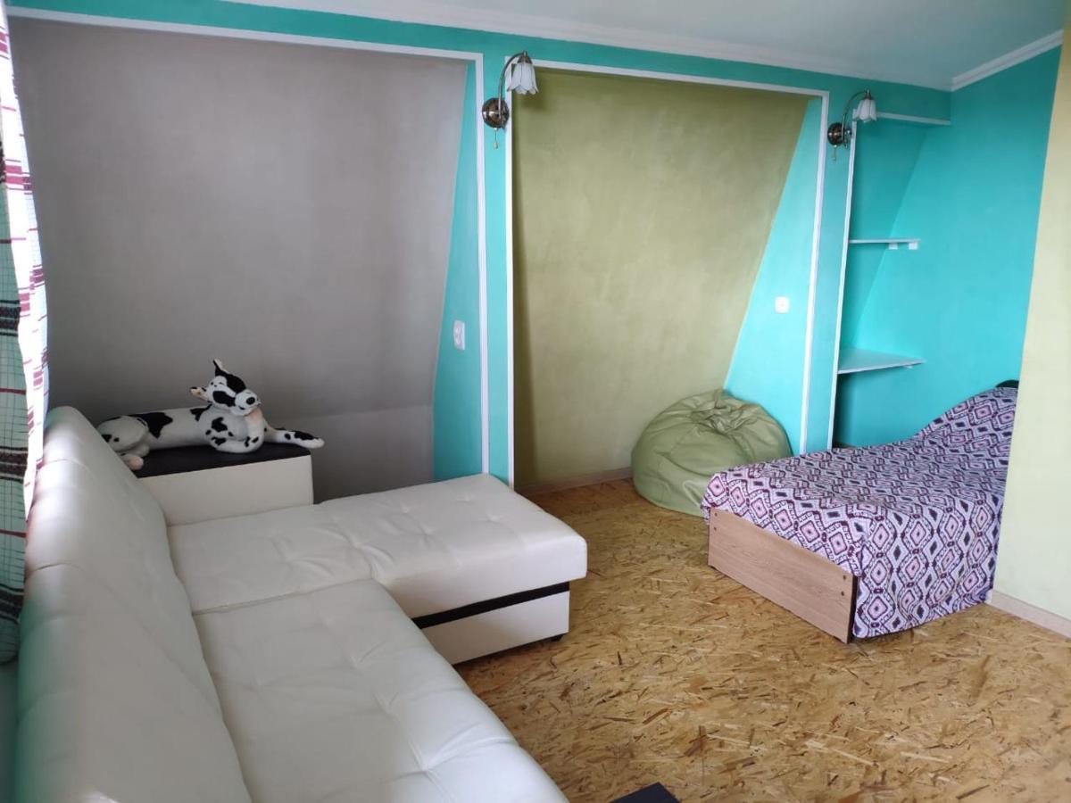 Guest House Anna Сухумі Екстер'єр фото